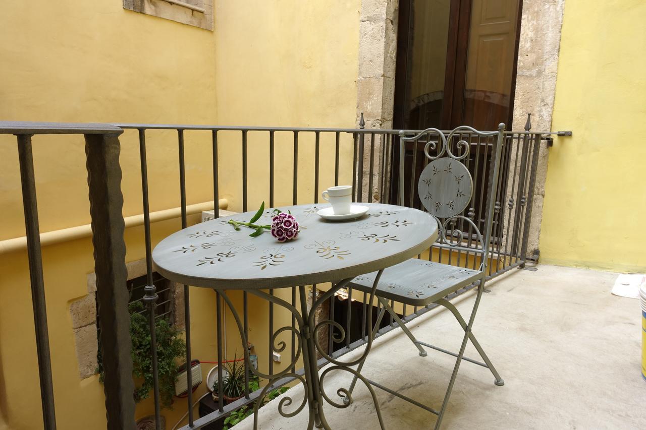 Bed and Breakfast Bb Opera Dei Pupi Сиракузы Экстерьер фото